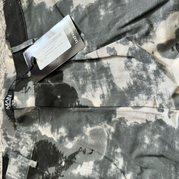 Printed Pants / Trousers - Picture 4 of 5